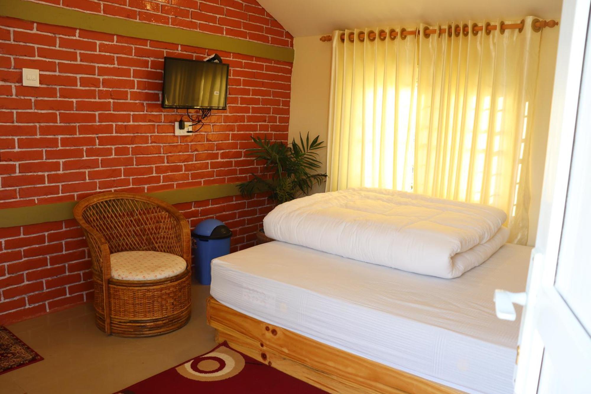 Hotel Young'S Stupa Ranipauwa Kültér fotó