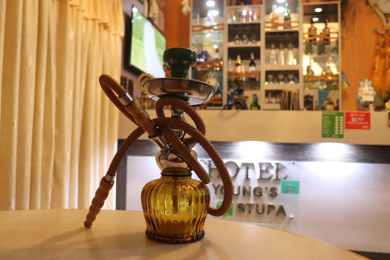 Hotel Young'S Stupa Ranipauwa Kültér fotó